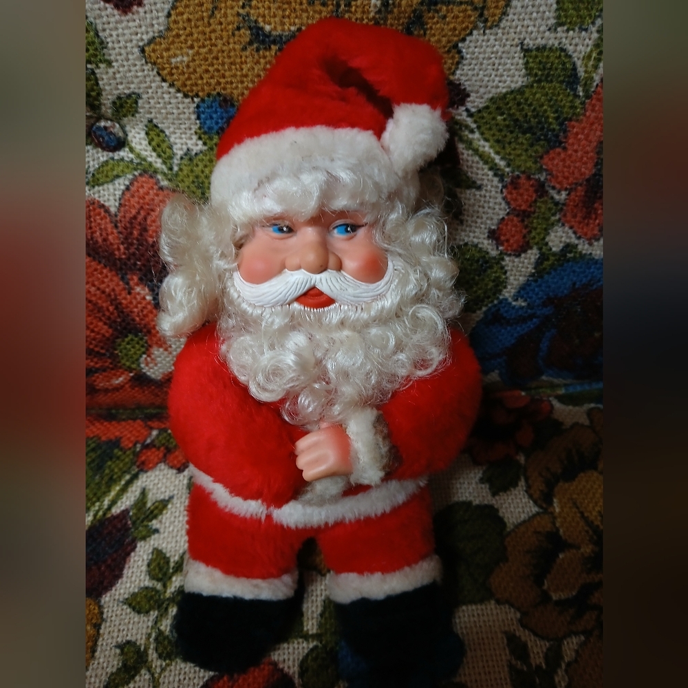 Classic Santa Claus Plush Toy